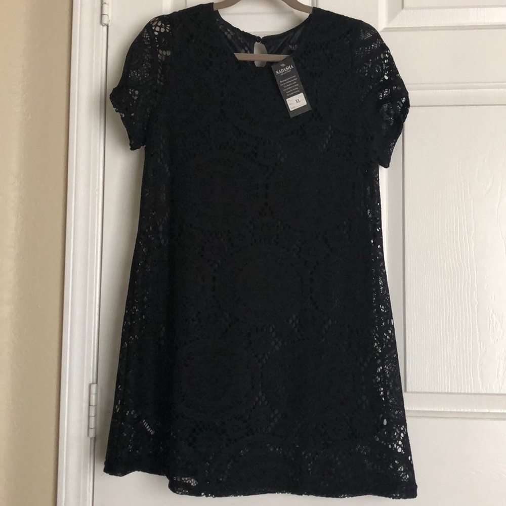 Lace black short dress